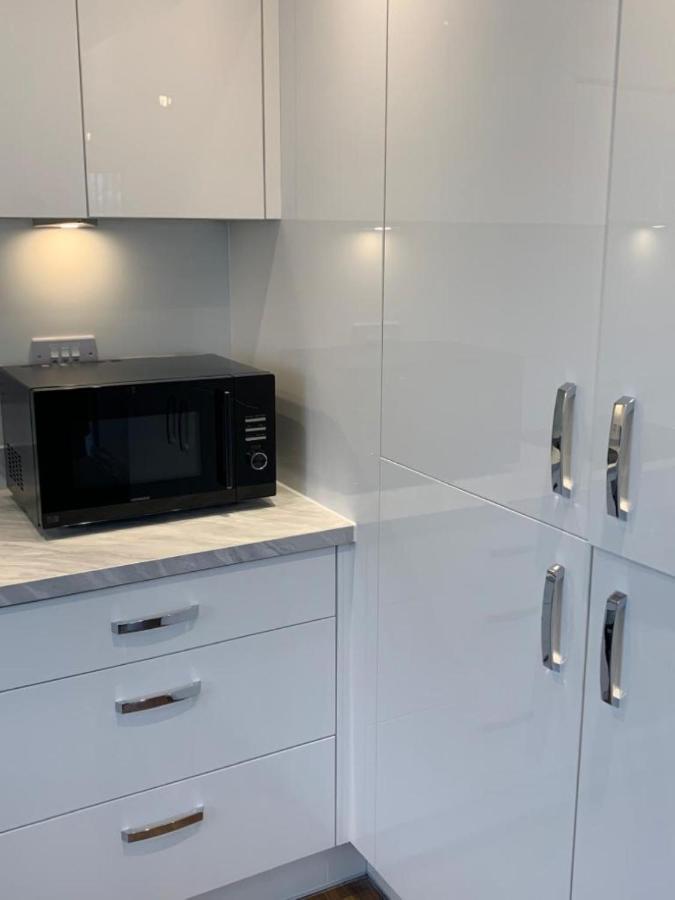 Lakeside 2 Bed Luxury Apartment No Parties No Events Early Check-In Late Check- Out Allowed West Thurrock Dış mekan fotoğraf